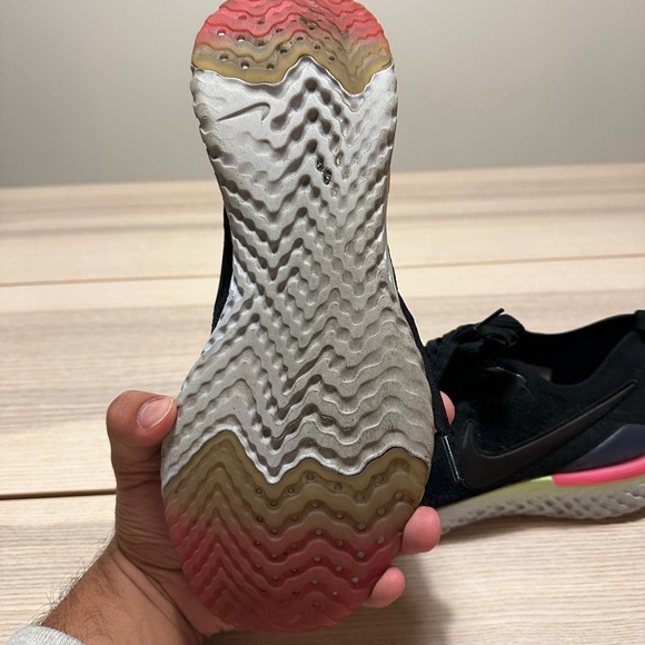 Men’s Nike Epic React Flyknit 2.0 - Picture 5 of 6